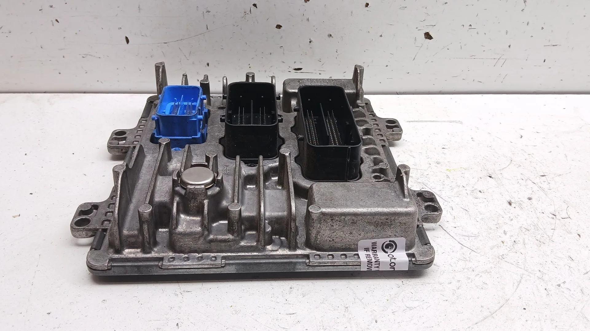 Centralita Motor Uce para Opel Astra J (P10)