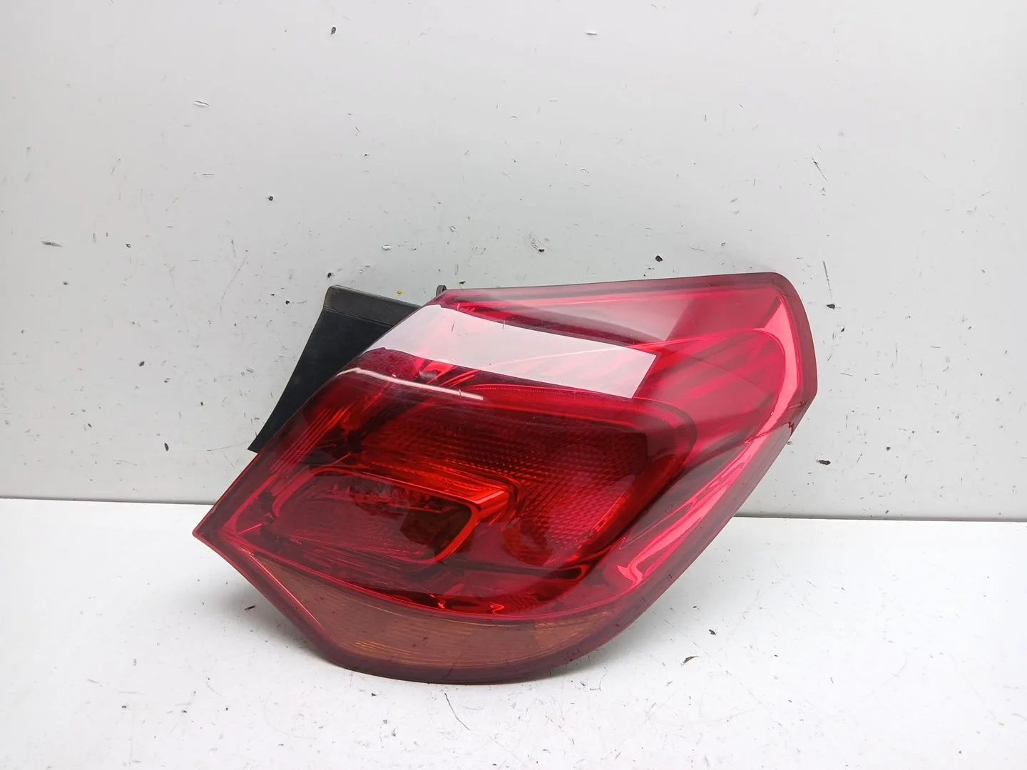 Piloto Trasero Derecho para Opel Astra J (P10)