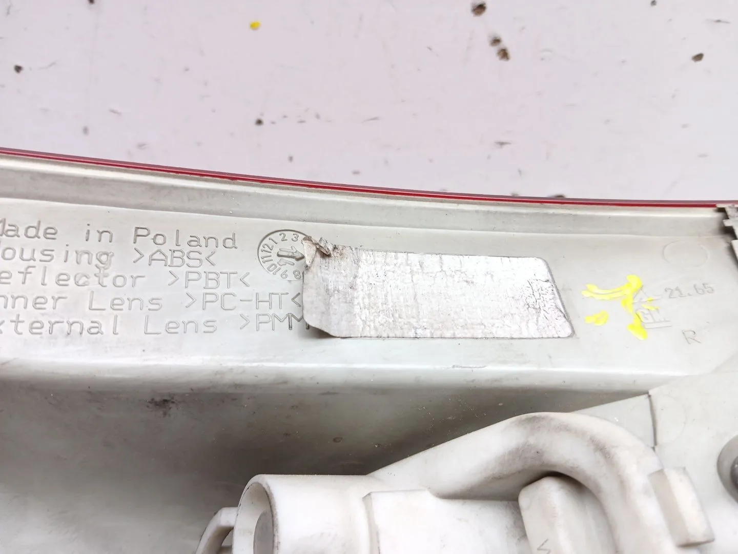 Piloto Trasero Derecho para Opel Astra J (P10)