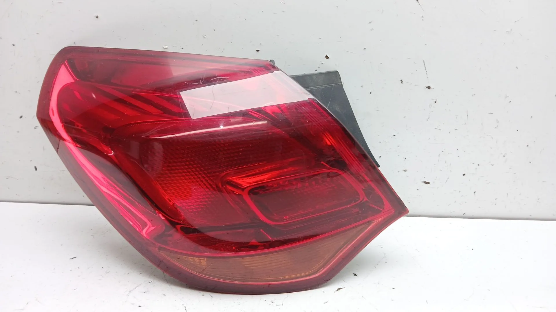 Piloto Trasero Izquierdo para Opel Astra J (P10)