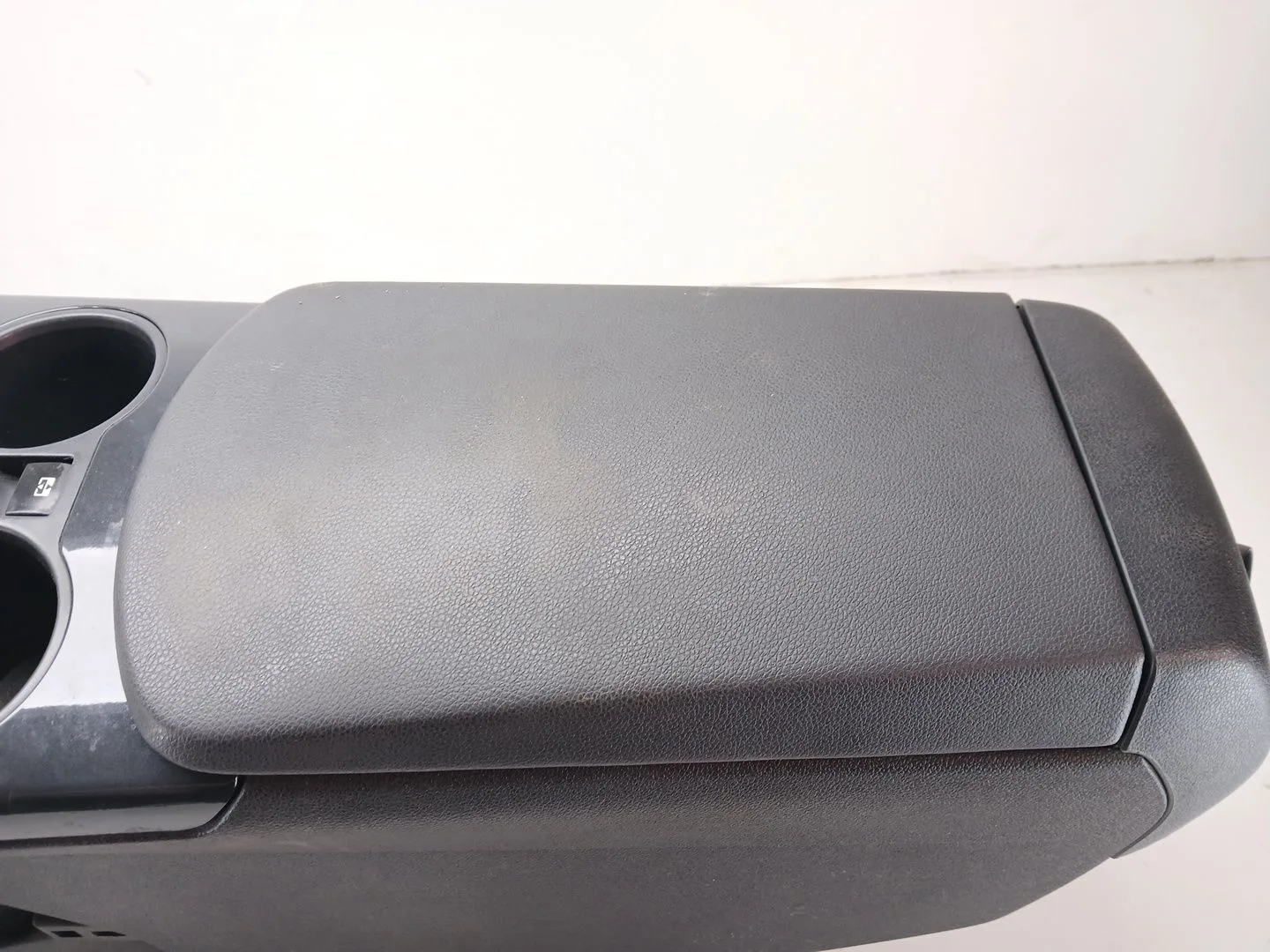 Apoyabrazos Central para Peugeot 3008 I Monospace (0U_)