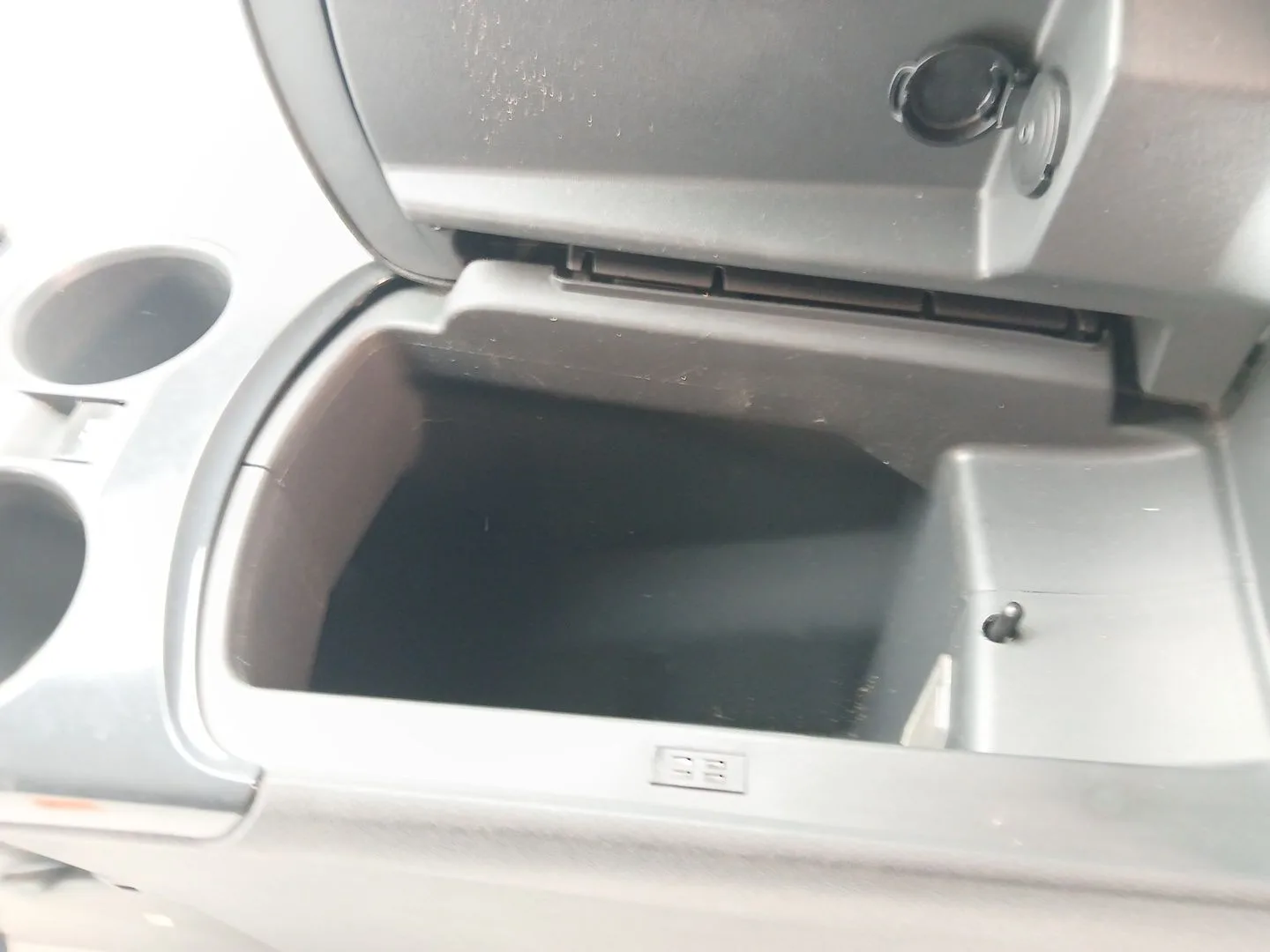 Apoyabrazos Central para Peugeot 3008 I Monospace (0U_)
