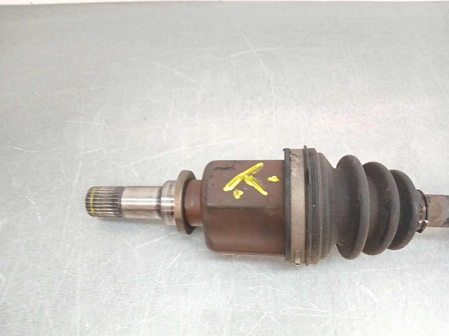 Transmision Delantera Izquierda para Mazda 3 (Bk)
