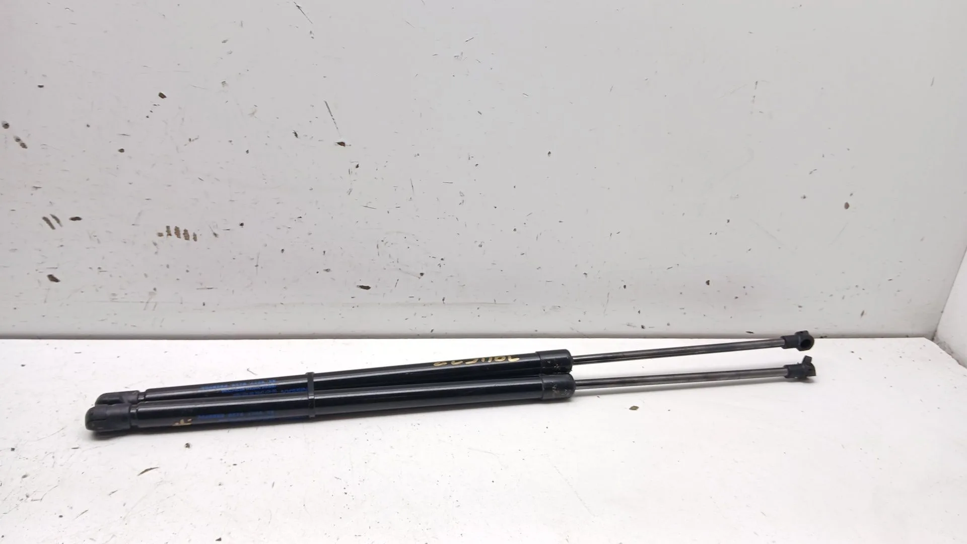 Amortiguadores Maletero / Porton para Nissan Juke (F16_)