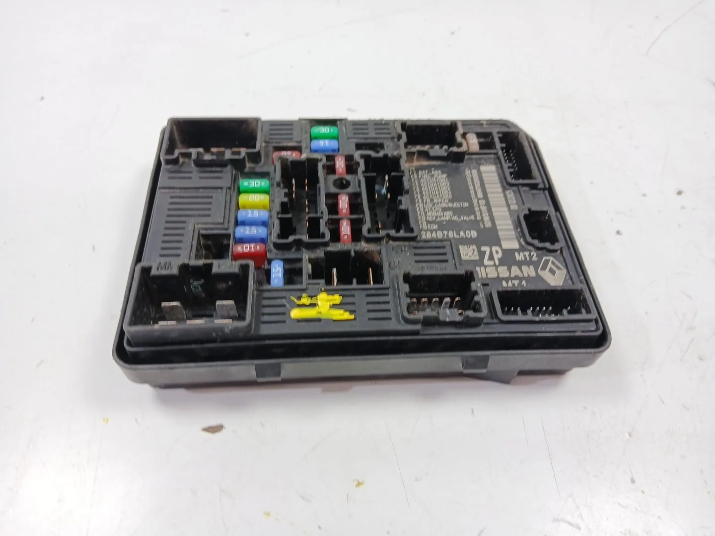 Caja Reles / Fusibles para Nissan Juke (F16_)