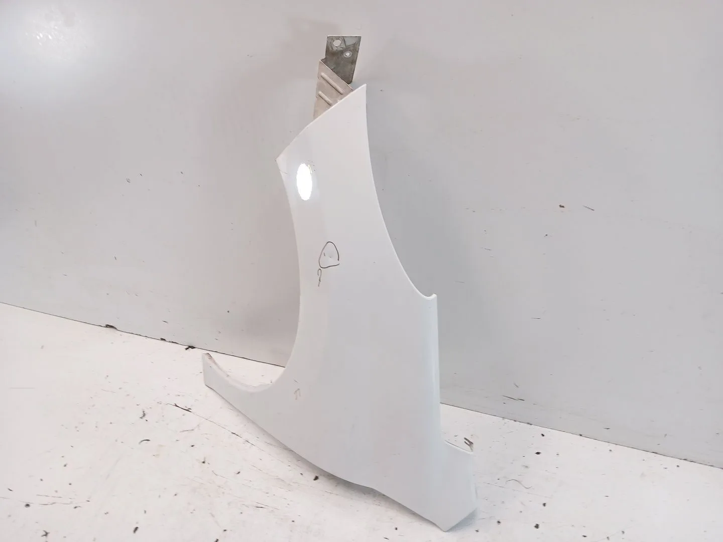 Aleta Delantera Izquierda para Peugeot 207/207+ (Wa_, Wc_)