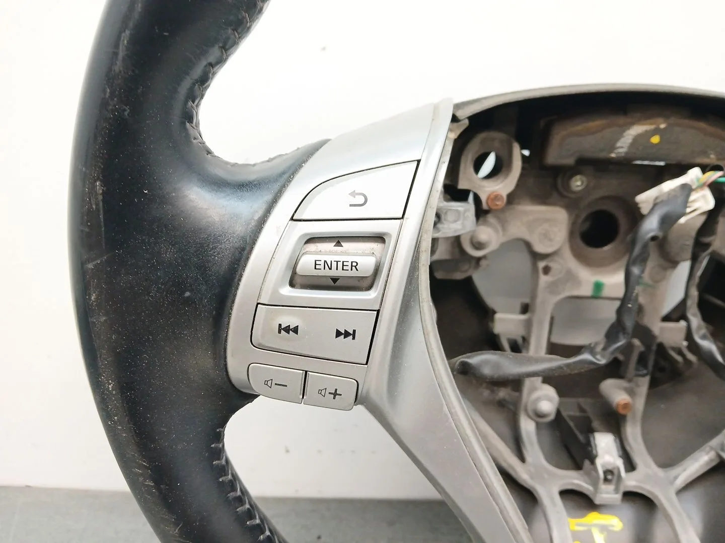 Volante para Nissan Qashqai Ii (J11, J11_)