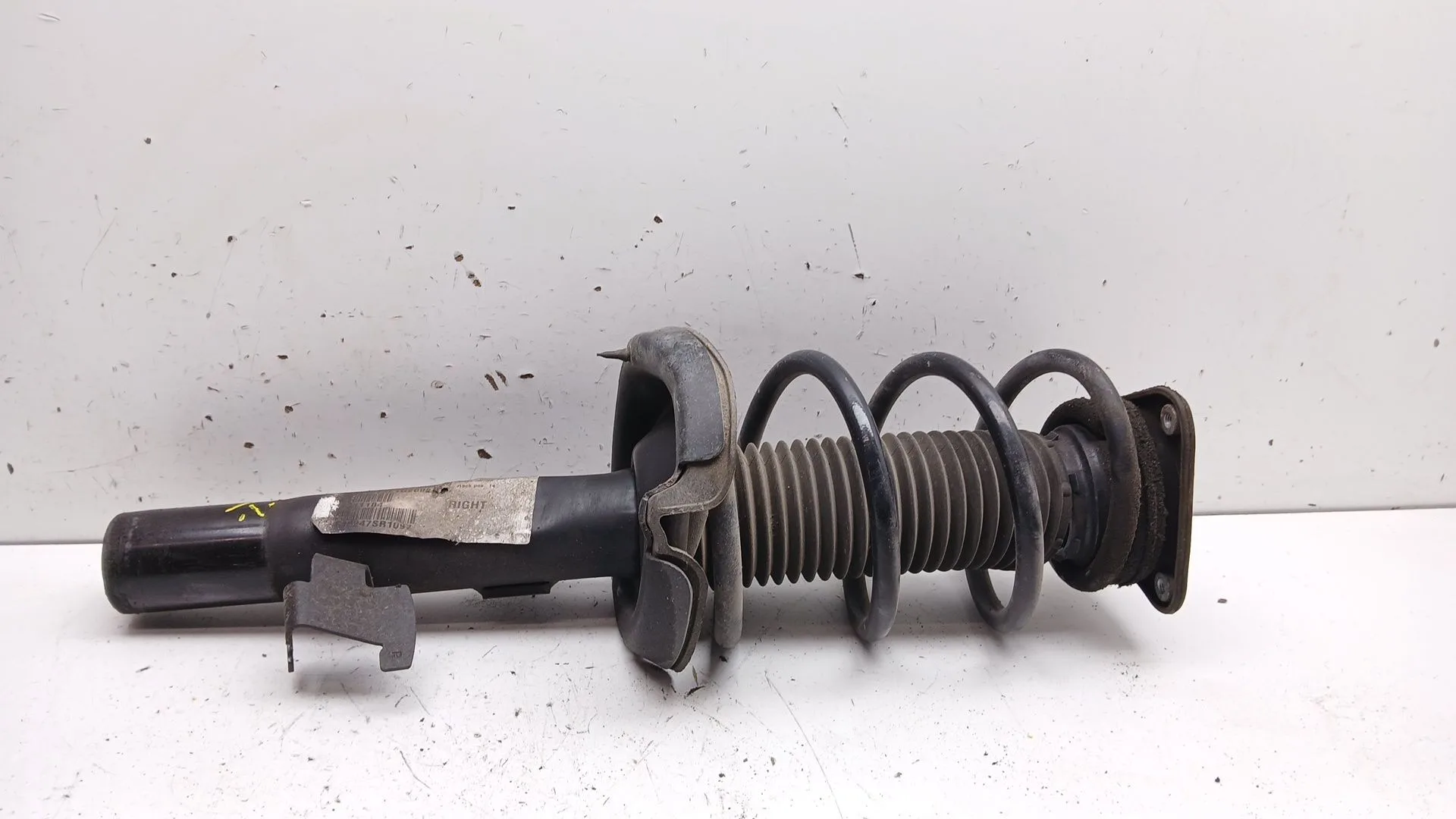 Amortiguador Delantero Derecho para Volvo V40 Hatchback (525)