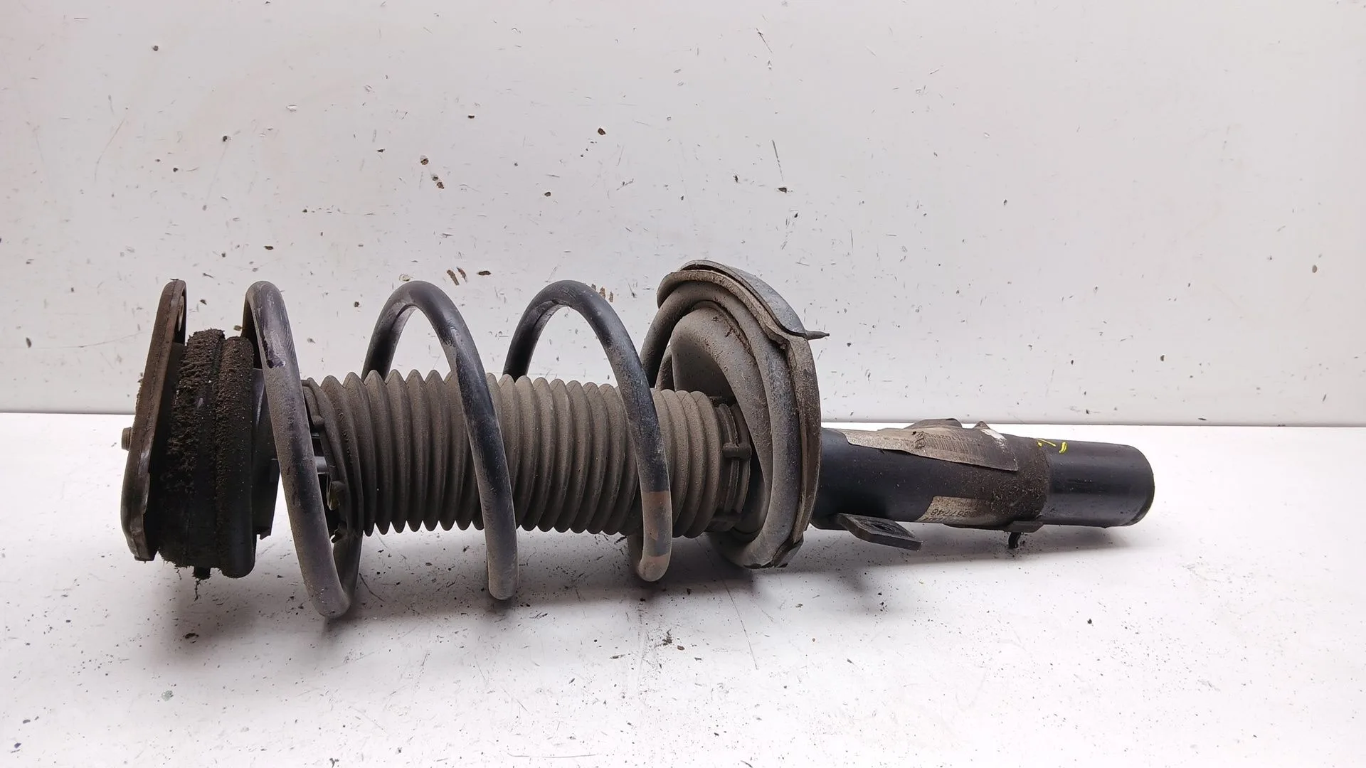 Amortiguador Delantero Derecho para Volvo V40 Hatchback (525)