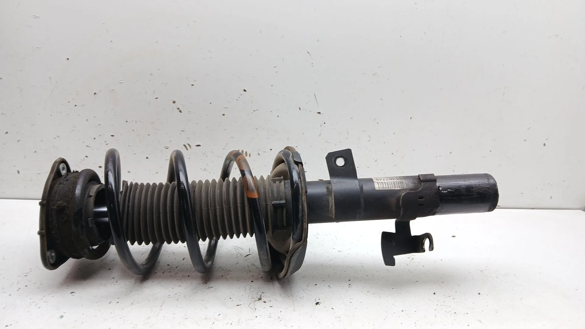 Amortiguador Delantero Derecho para Volvo V40 Hatchback (525)