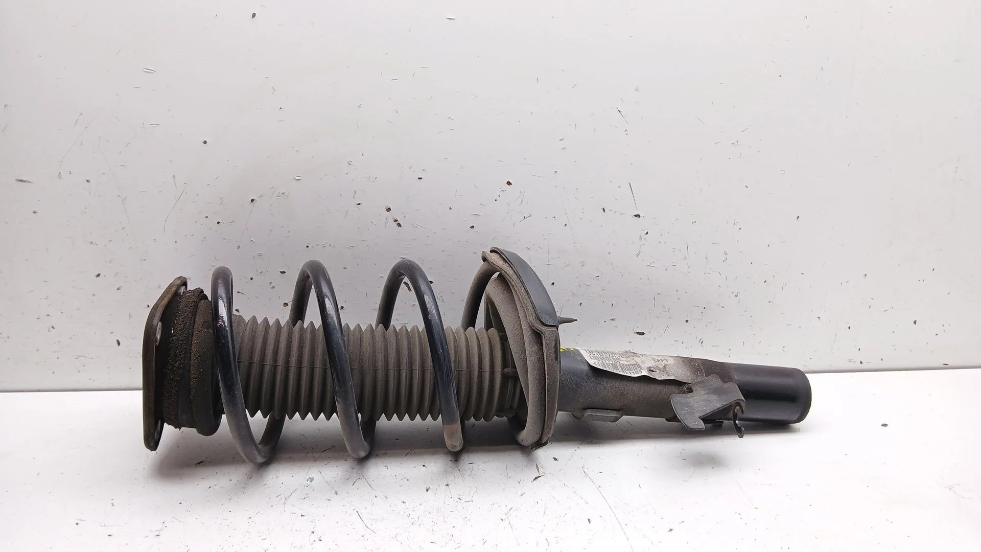 Amortiguador Delantero Izquierdo para Volvo V40 Hatchback (525)