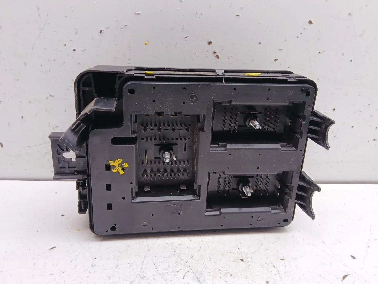 Caja Reles / Fusibles para Chevrolet Aveo Sedan (T300)