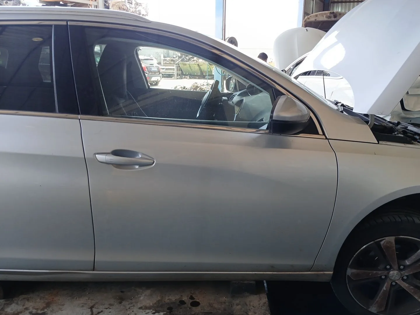 Puerta Delantera Derecha para Peugeot 308 Sw Ii (Lc_, Lj_, Lr_, Lx_, L4_)