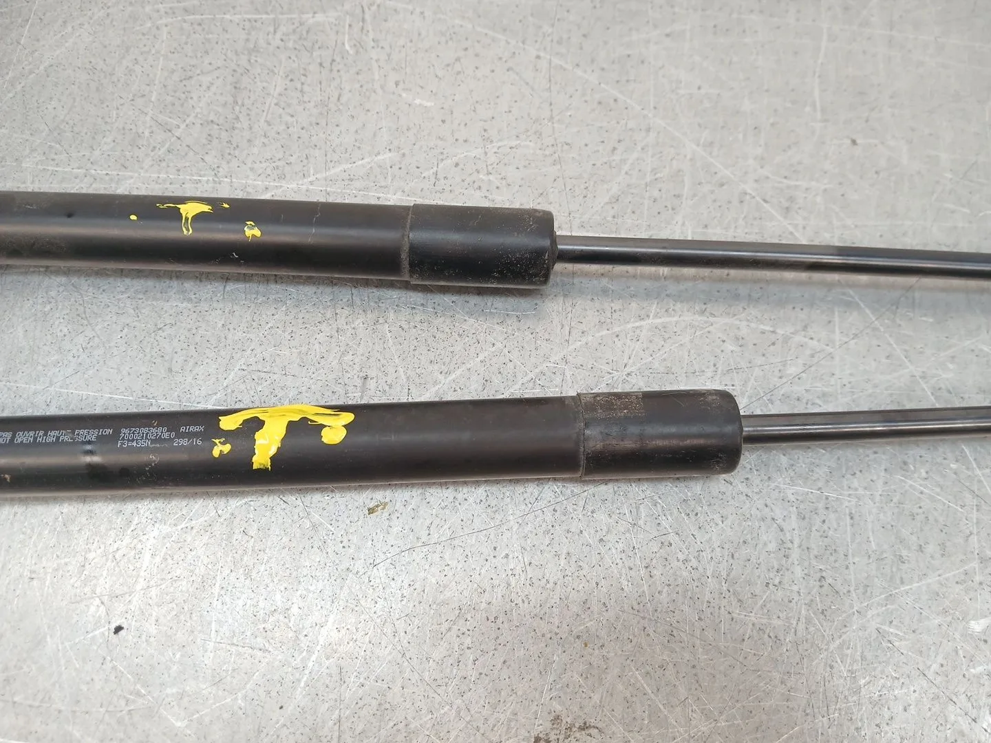Amortiguadores Maletero / Porton para Peugeot 208