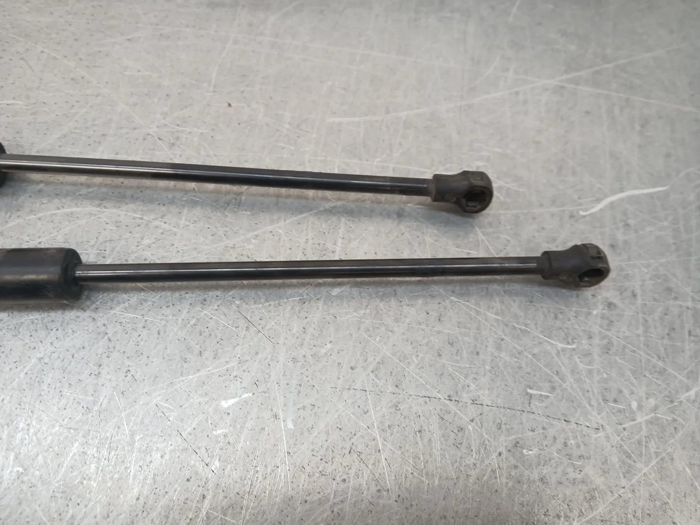 Amortiguadores Maletero / Porton para Peugeot 208