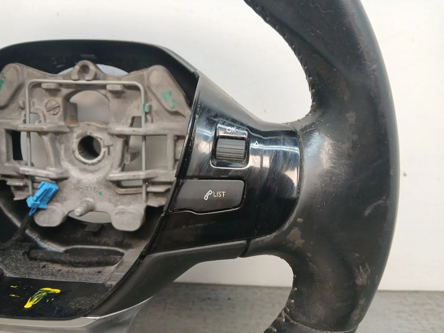 Volante para Peugeot 308 I (4A_, 4C_)