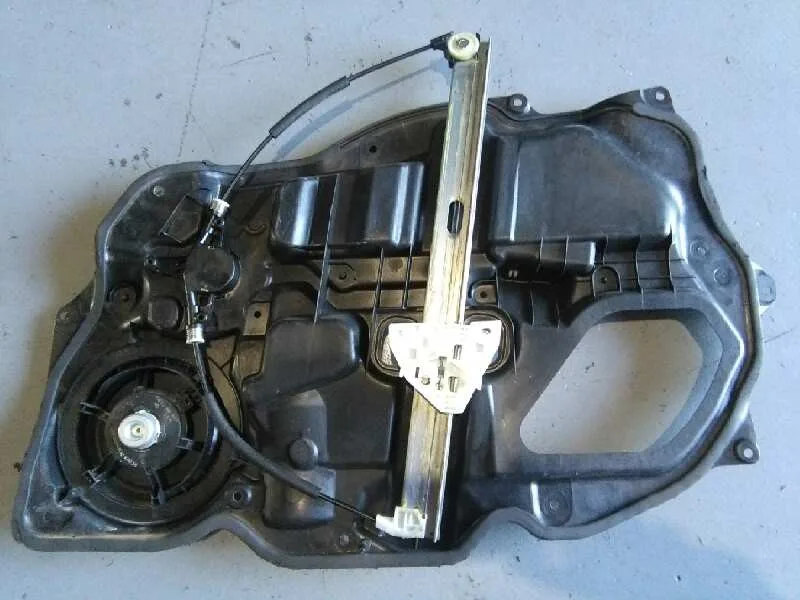 Elevalunas Delantero Izquierdo para Mazda 2 Lim. (De)