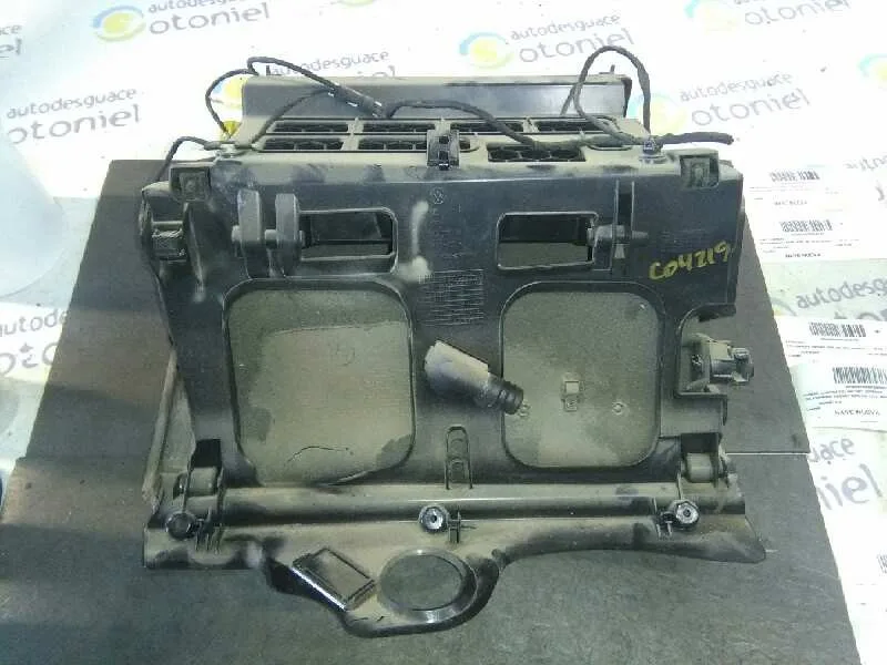 Guantera para Volkswagen Passat Berlina (3C2)