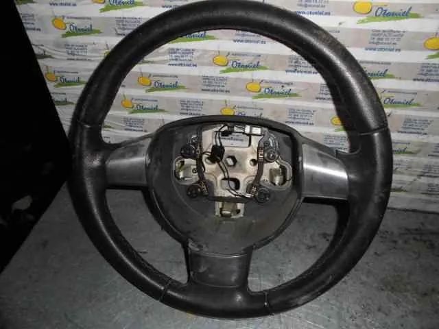 Volante para Ford Focus Berlina (Cap)