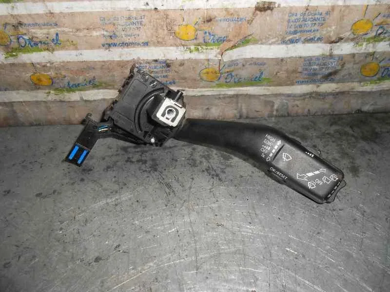 Mando Limpia para Seat Leon (1P1)