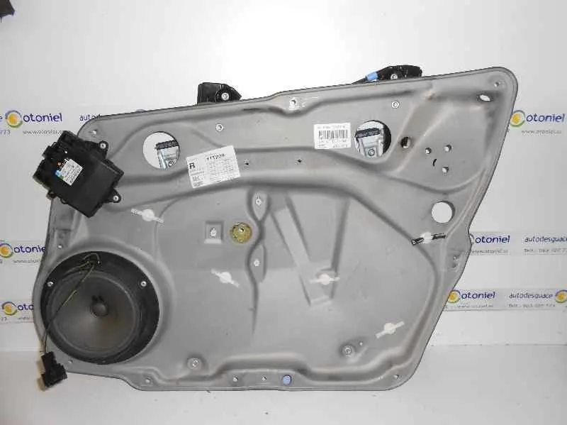 Elevalunas Delantero Derecho para Mercedes-Benz Clase A (W169)