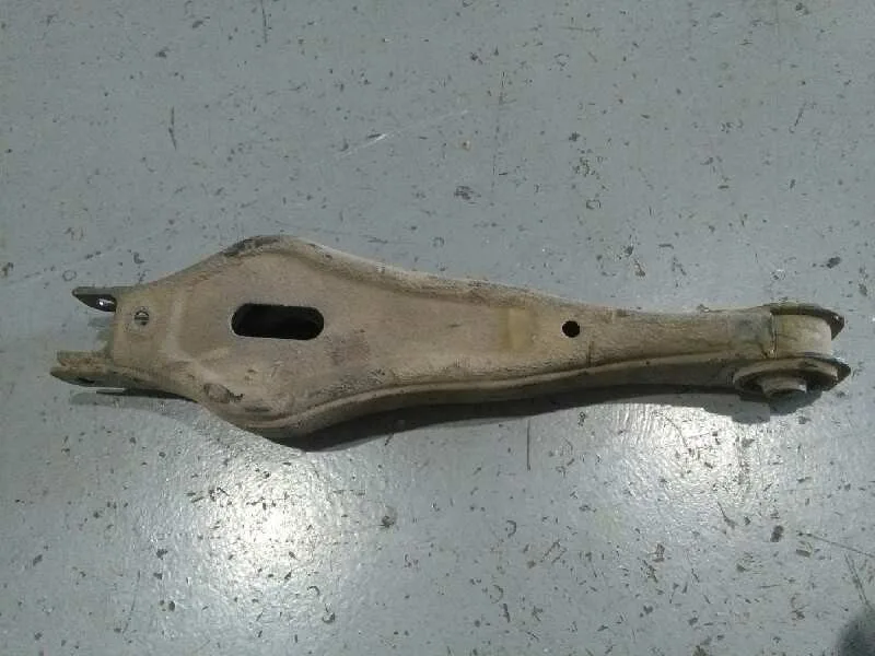 Brazo Suspension Inferior Trasero Izquierdo para Hyundai Santa Fe (Bm)