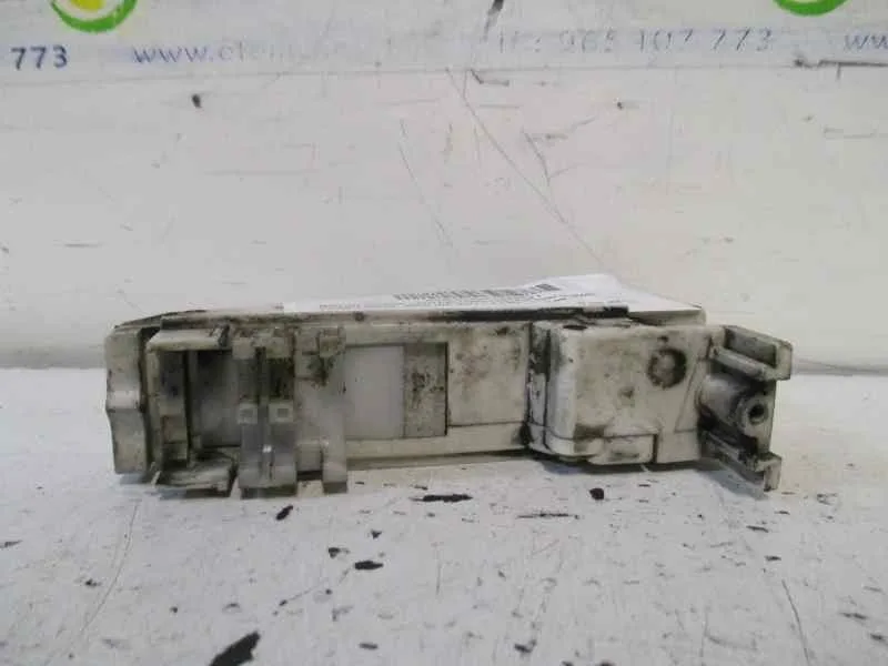 Motor Cierre Centralizado Delantero Izquierdo para Ford Fiesta Berlina (Dx)