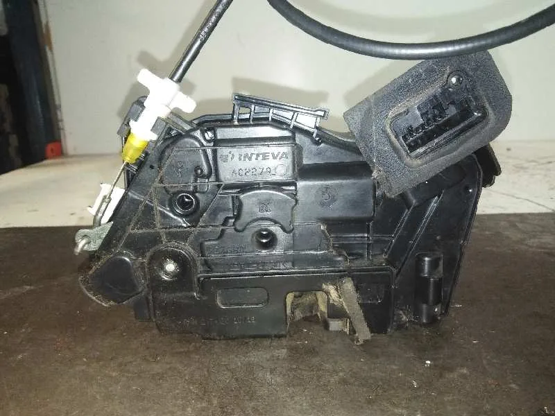 Cerradura Puerta Delantera Derecha para Volkswagen Polo (6R1)