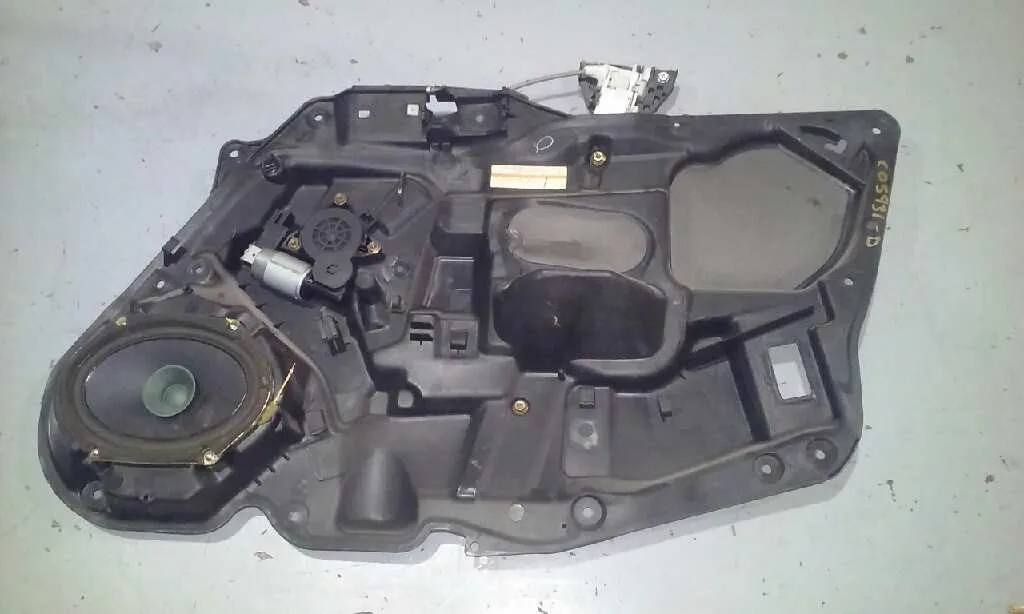 Elevalunas Delantero Derecho para Mazda 6 Monovolumen (Gy)