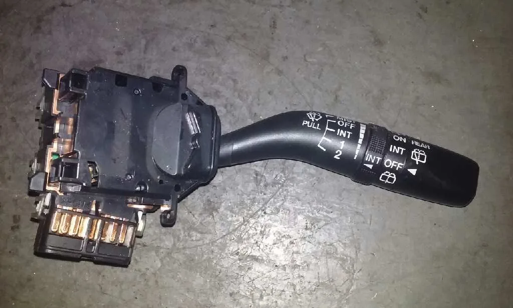 Mando Limpia para Mazda 6 Monovolumen (Gy)