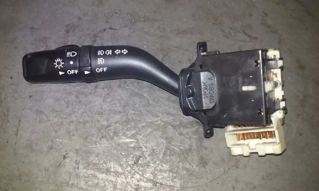 Mando Intermitentes para Mazda 6 Monovolumen (Gy)