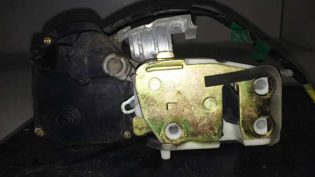 Cerradura Puerta Trasera Izquierda para Mg Serie 45 (T/Rt)