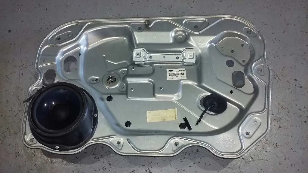 Elevalunas Delantero Derecho para Ford Focus Berlina (Cap)