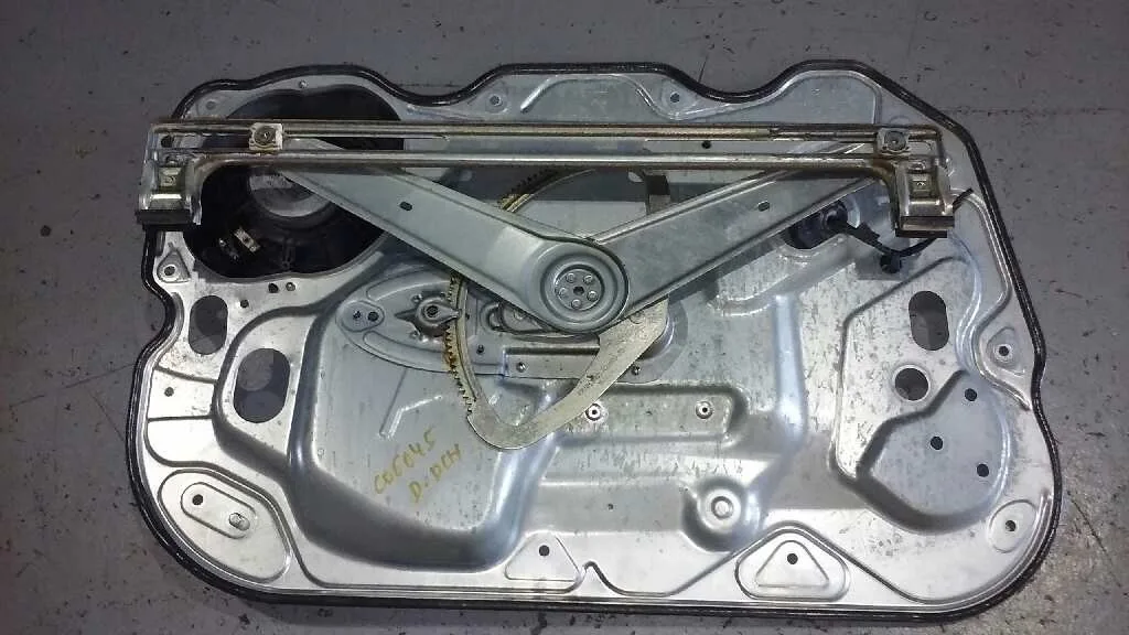 Elevalunas Delantero Derecho para Ford Focus Berlina (Cap)