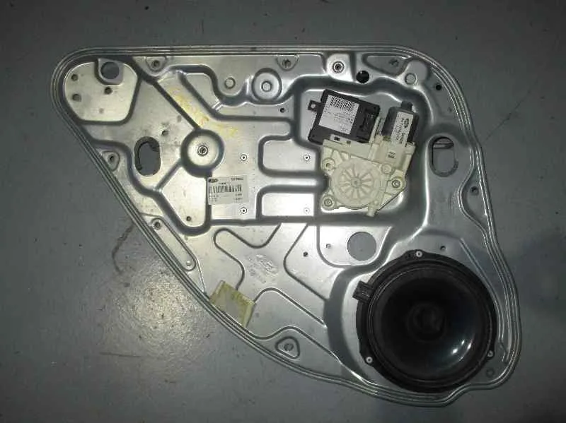 Elevalunas Trasero Izquierdo para Ford Focus Berlina (Cap)