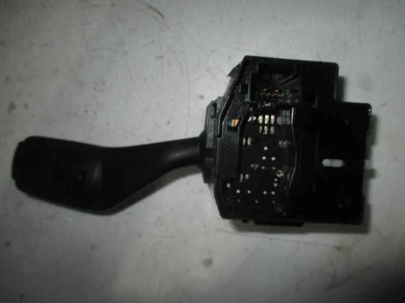 Mando Intermitentes para Ford Focus Berlina (Cap)