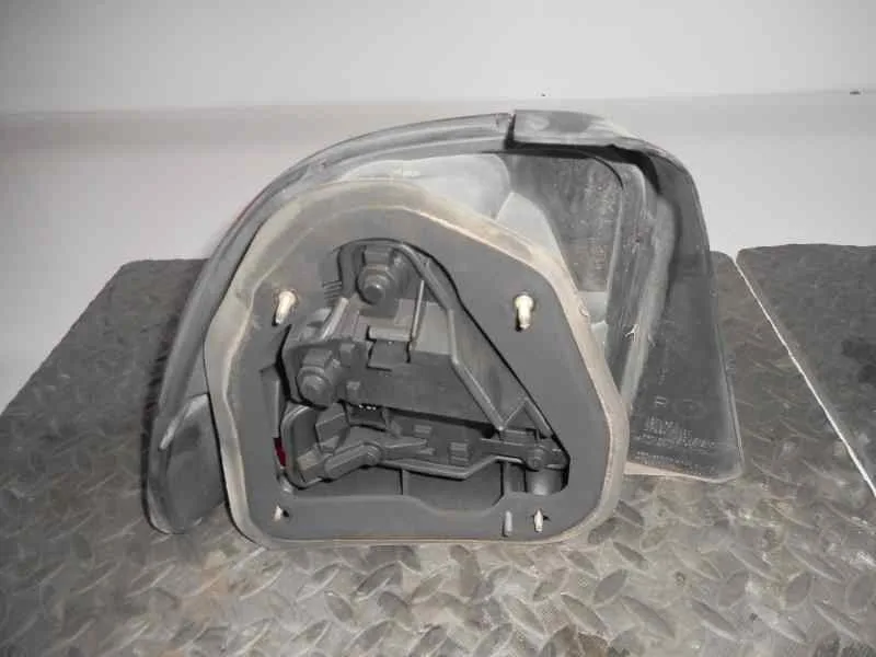 Piloto Trasero Derecho para Mg Serie 45 (T/Rt)