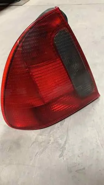 Piloto Trasero Izquierdo para Mg Serie 400 (Rt)