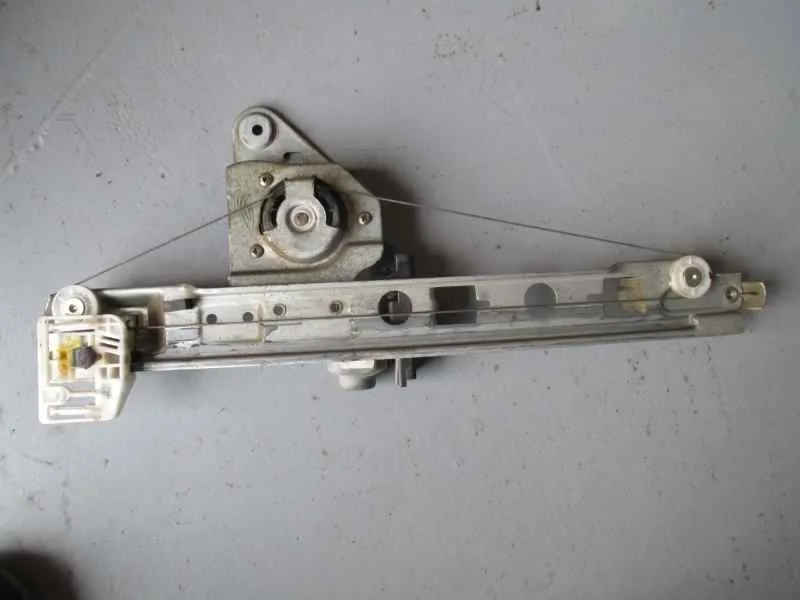 Elevalunas Trasero Derecho para Renault Megane Ii Berlina 5P