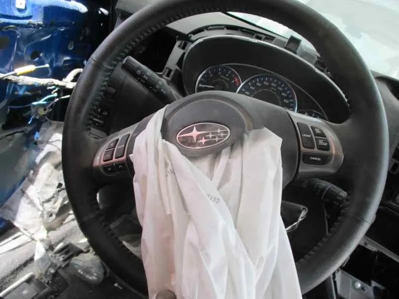 Volante para Subaru Impreza G12