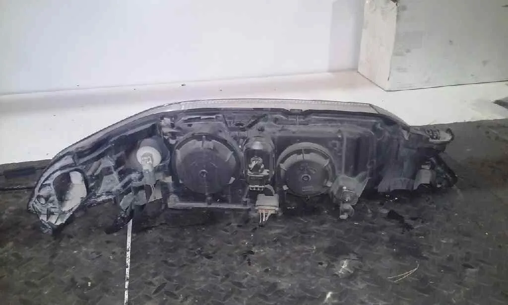 Faro Izquierdo para Renault Laguna Ii (Bg0)