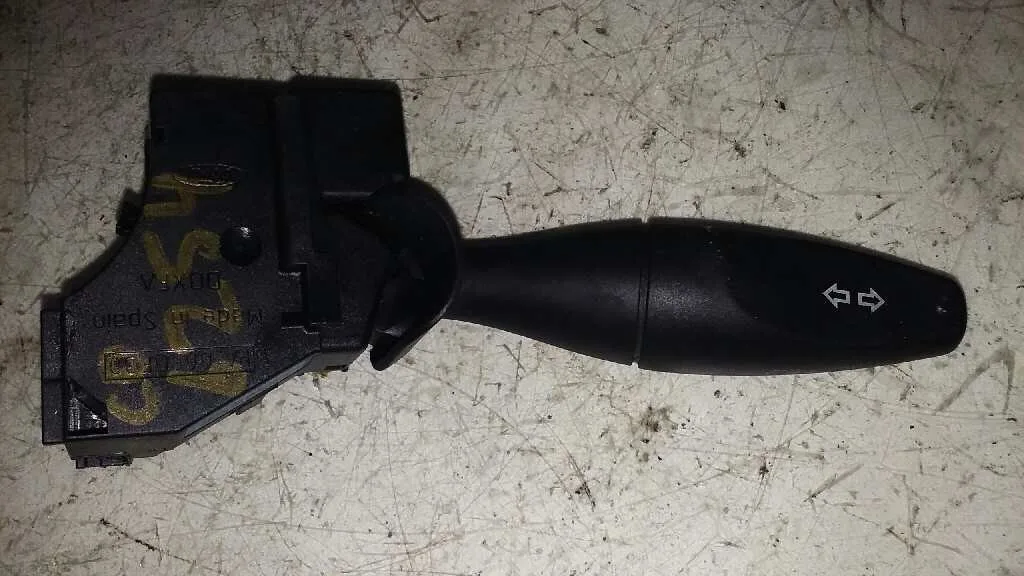 Mando Luces para Ford Fiesta (Cbk)
