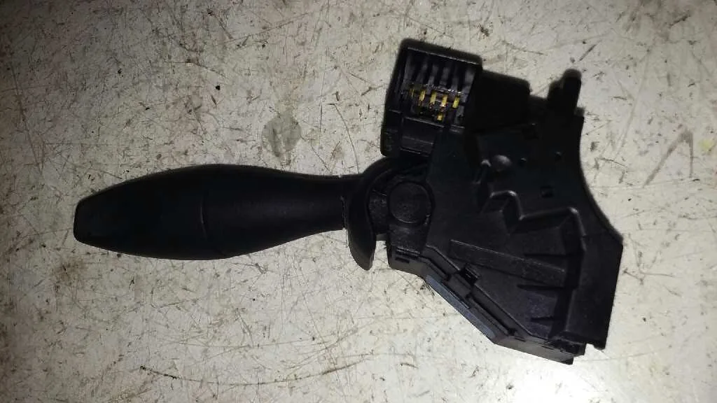 Mando Luces para Ford Fiesta (Cbk)