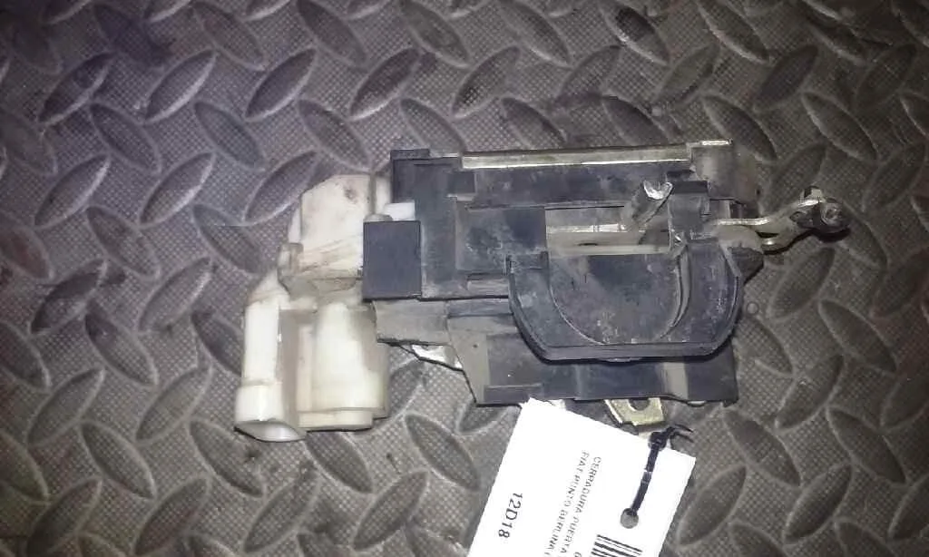 Cerradura Puerta Delantera Derecha para Fiat Punto Berlina (188)