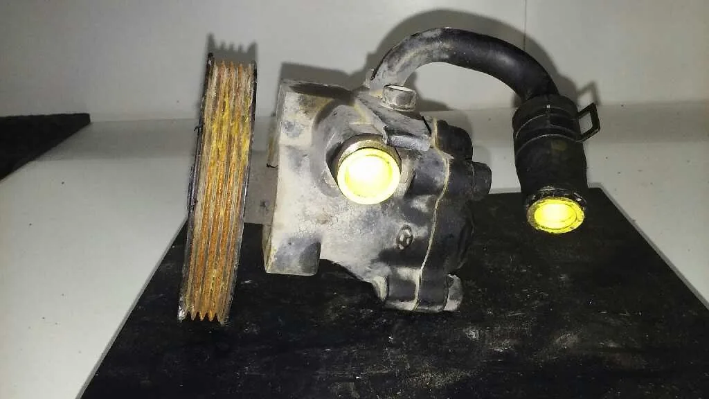 Bomba Direccion para Hyundai H 1