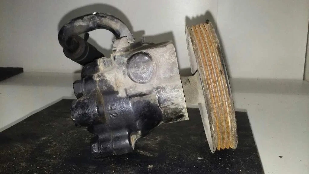 Bomba Direccion para Hyundai H 1