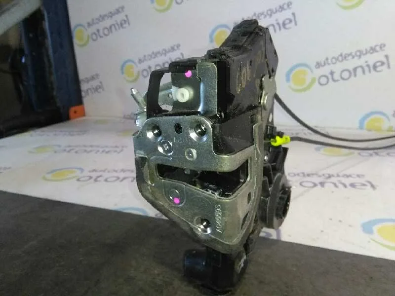 Cerradura Puerta Delantera Derecha para Toyota Auris