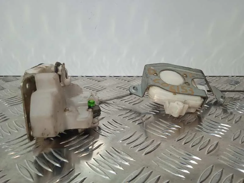 Cerradura Puerta Trasera Derecha para Mitsubishi L 200 (K6/7)