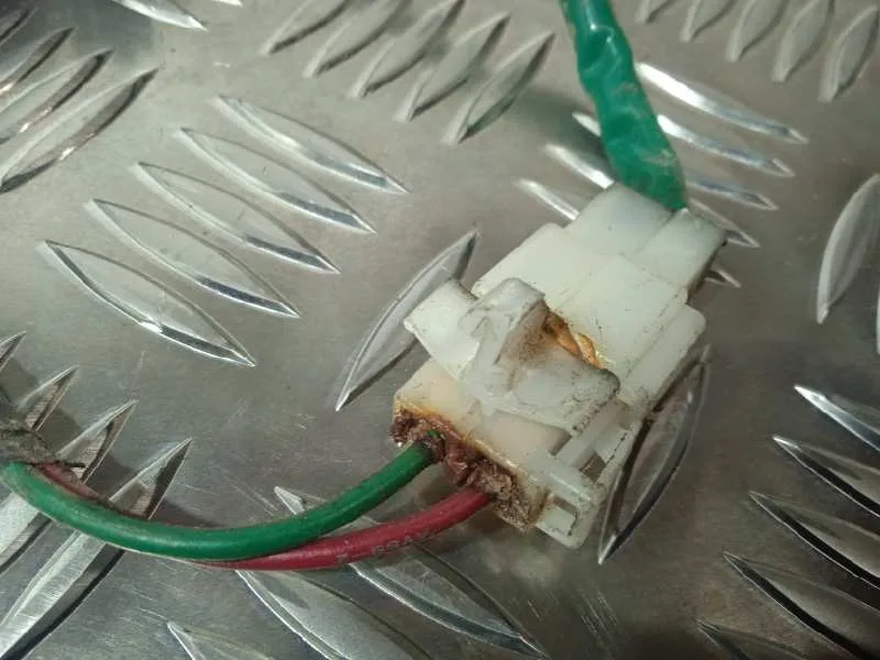 Elevalunas Delantero Derecho para Mitsubishi L 200 (K6/7)
