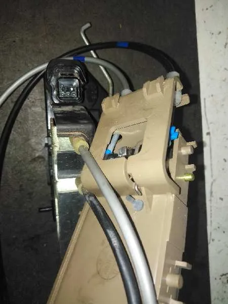 Cerradura Puerta Trasera Izquierda para Ssangyong Rodius